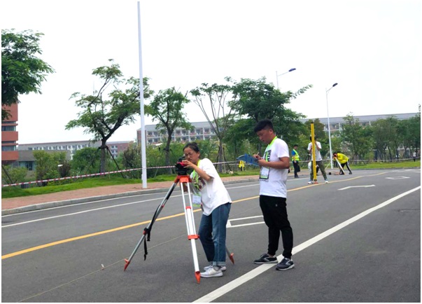 <strong>beat365唯一官网首战安徽省大学生测绘技能大赛告捷斩获特等奖</strong>