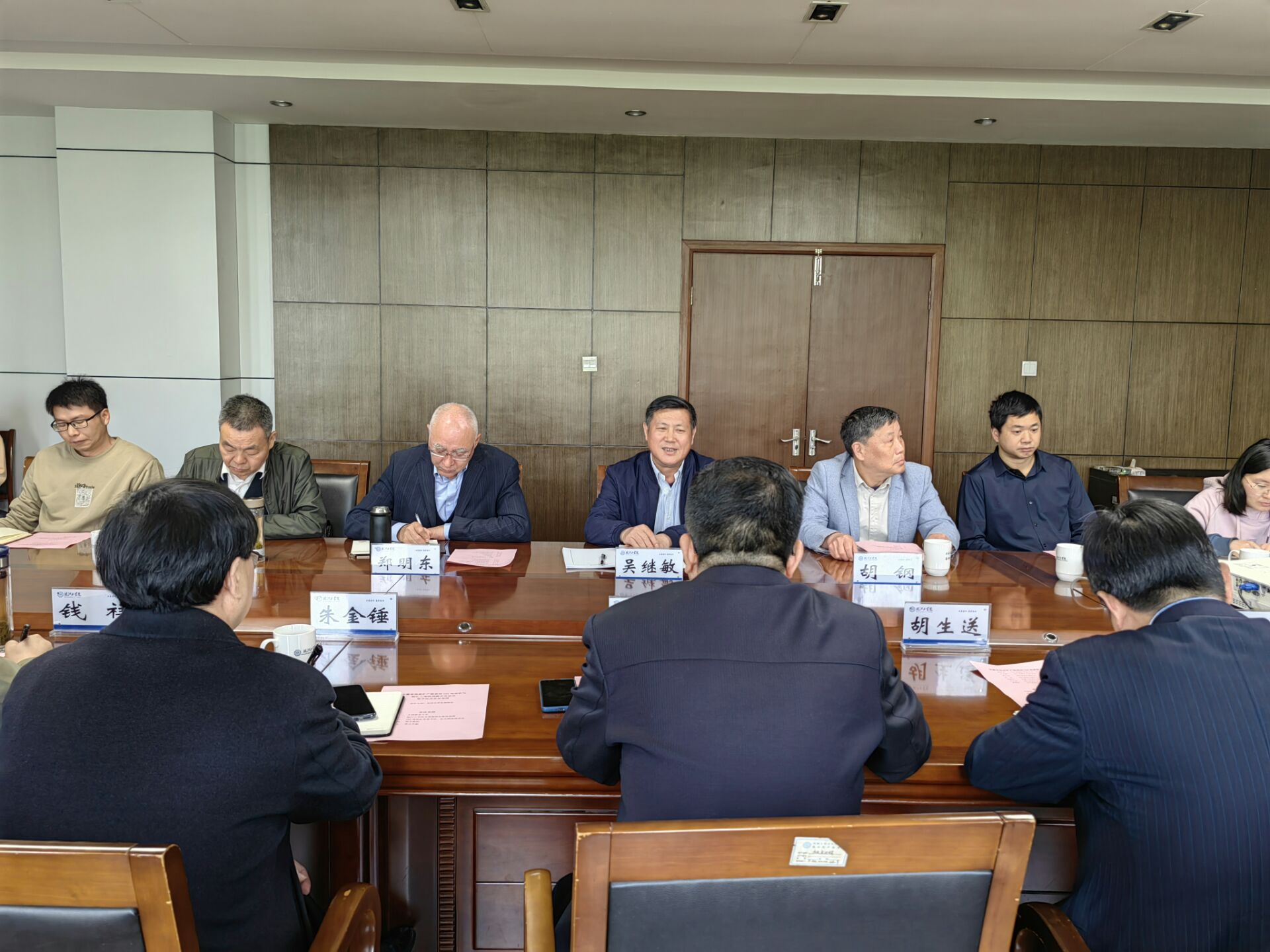 安徽省地质矿产勘查局322地质队与beat365唯一官网签订合作协议