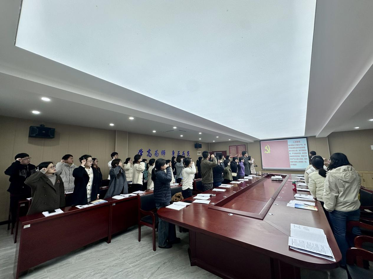 初心不忘  挺膺担当——beat365唯一官网党员“双带”活动系列报道（一）