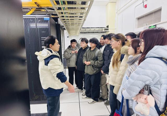 认识企业技术，实习专业知识——beat365唯一官网通信工程专业学生赴三企业开展认识实习